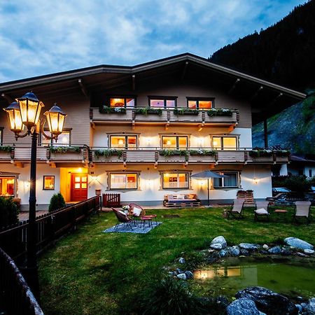 Pinetree Lodge 메이른호픈 외부 사진