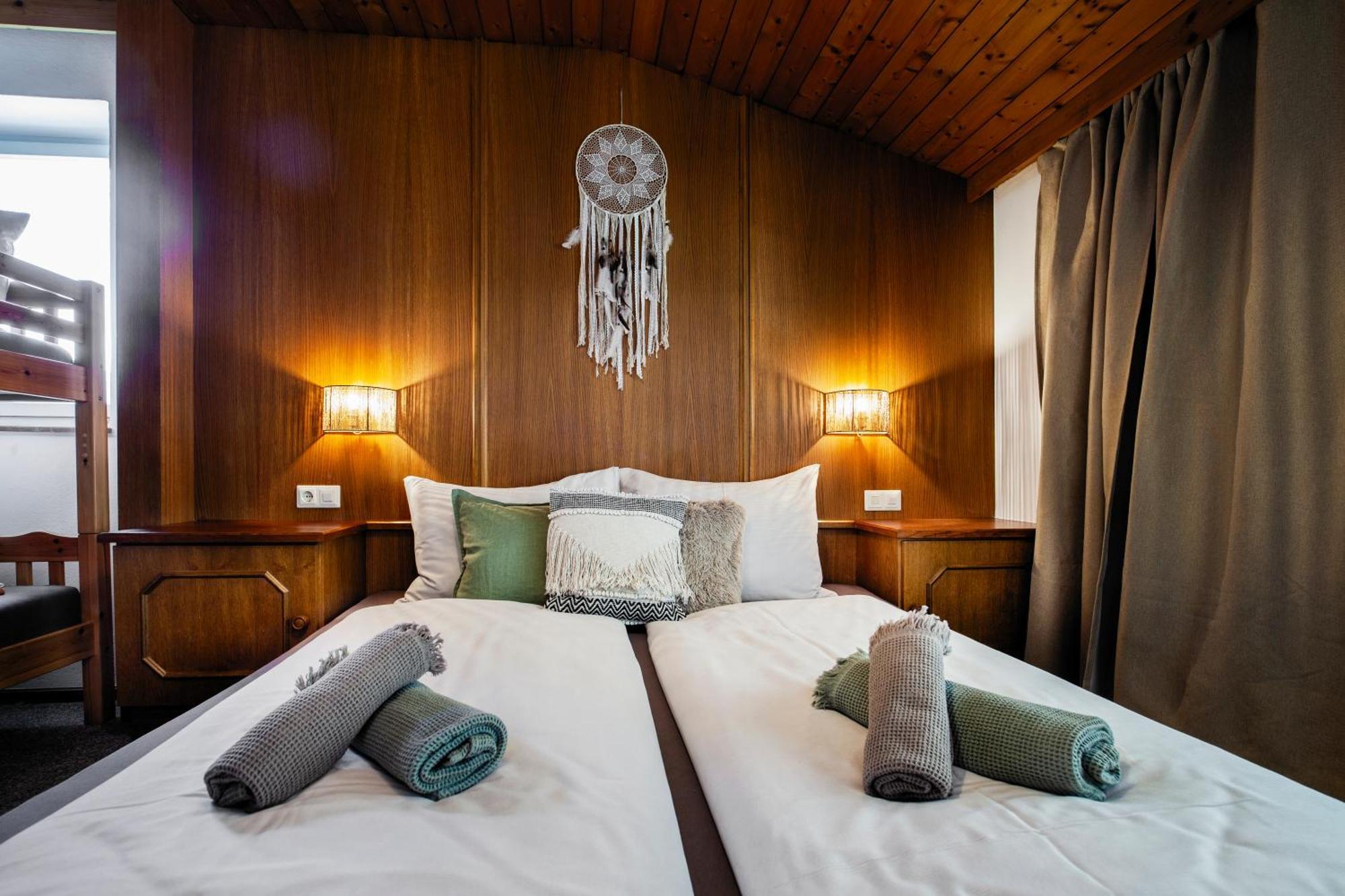 Pinetree Lodge 메이른호픈 외부 사진