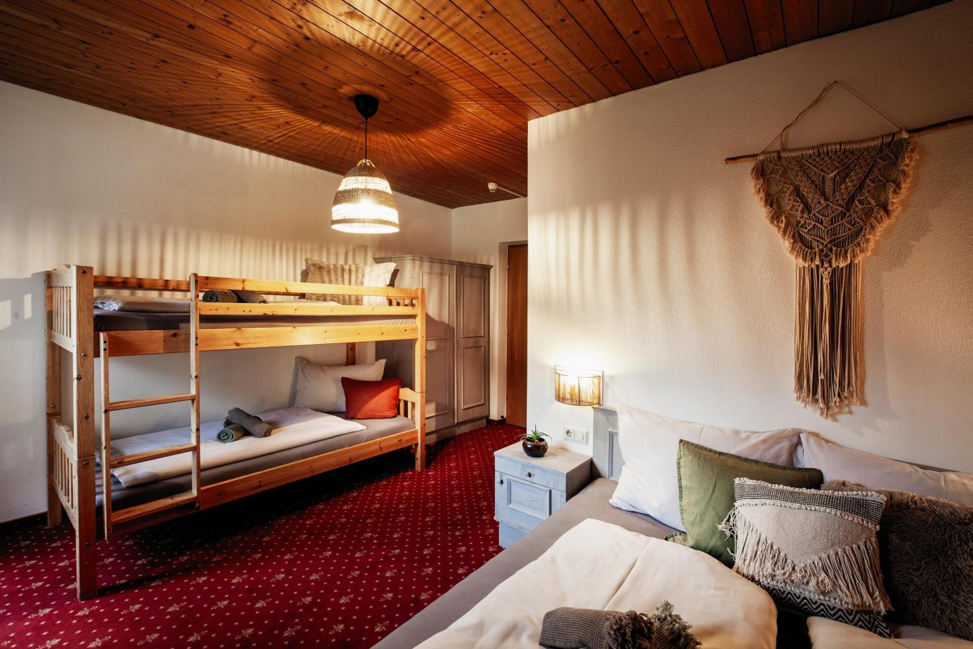 Pinetree Lodge 메이른호픈 외부 사진